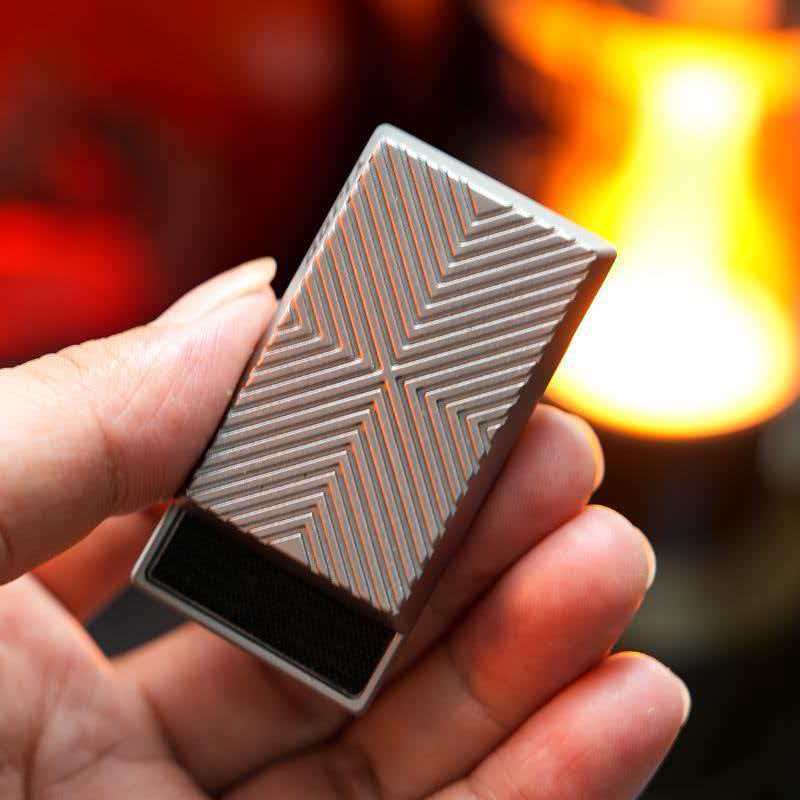 Cool Office Tech Gadgets - 새로운 자석 푸시 카드 피젯 EDC